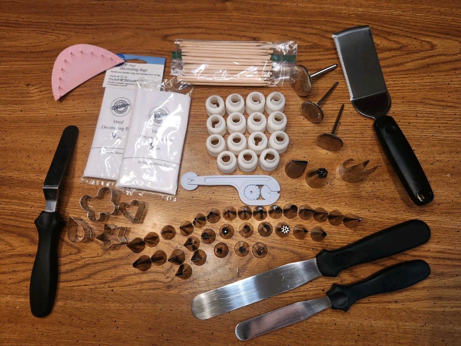 Wilton, Ateco, Marpo Cake Decorating Mixed Lot Tips Flower Nails Bags & More gallery