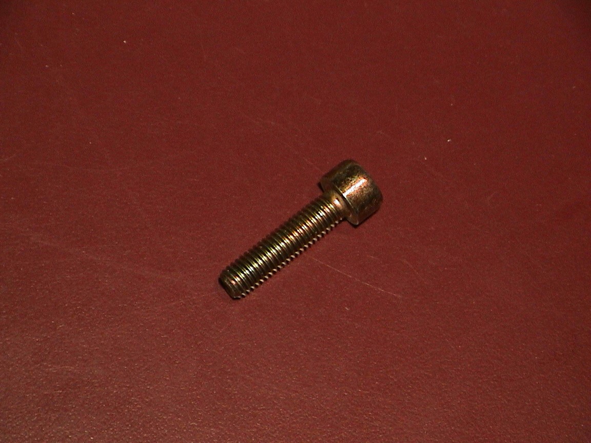 NEW OEM STIHL Metric Socket Head Bolt Cap Screw M5x20mm Fastener 9045-319-1020 gallery