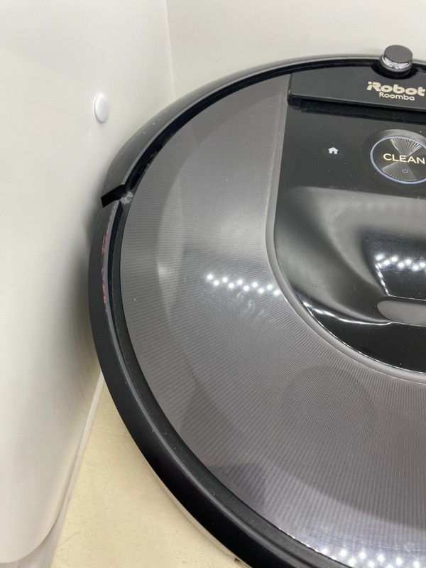 iRobot Roomba i7+ 7550 Robot Vacuum Automatic with Dirt Disposal 3 pack gallery