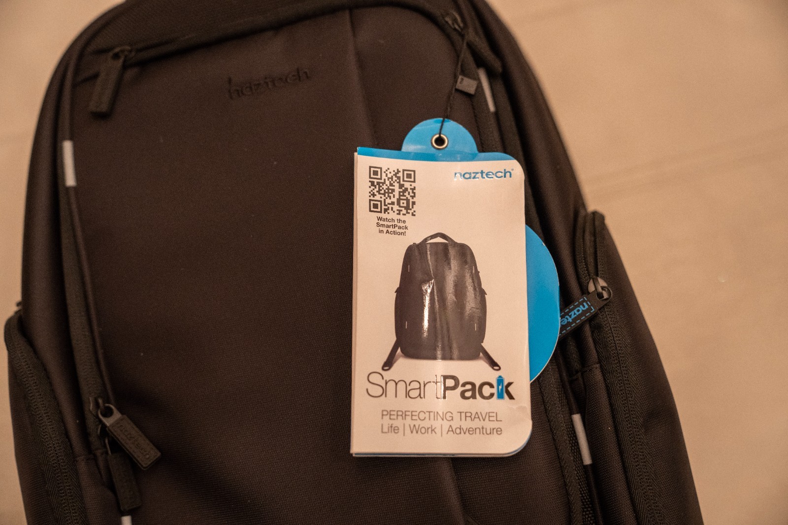 Naztech SmartPack Charging Backpack Power On the Go, Black; NWT; Make Offer!!  2