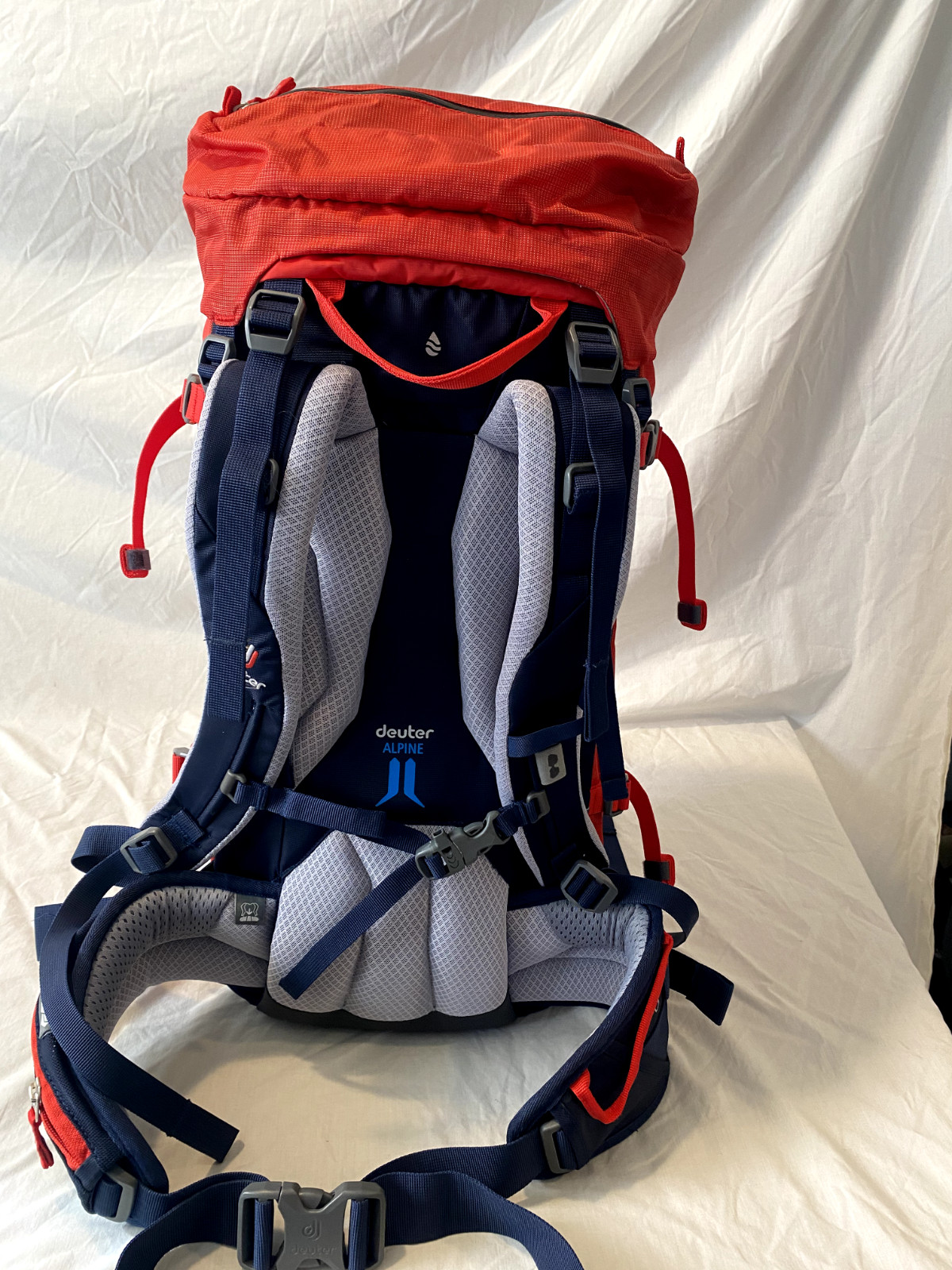 Deuter Women's Guide 32+ SL Backpack chili-navy 2