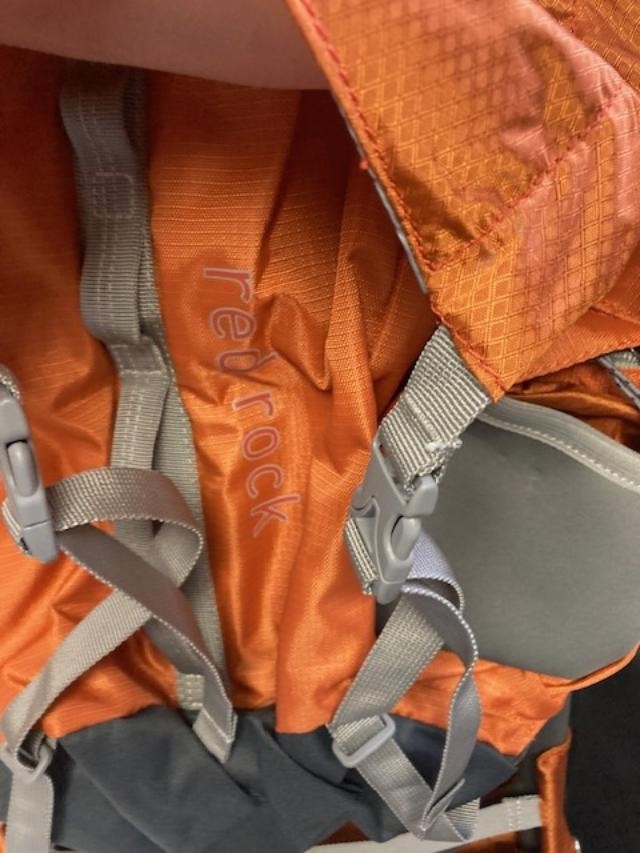 Alps Mountaineering backpack with frame Red Rock 2