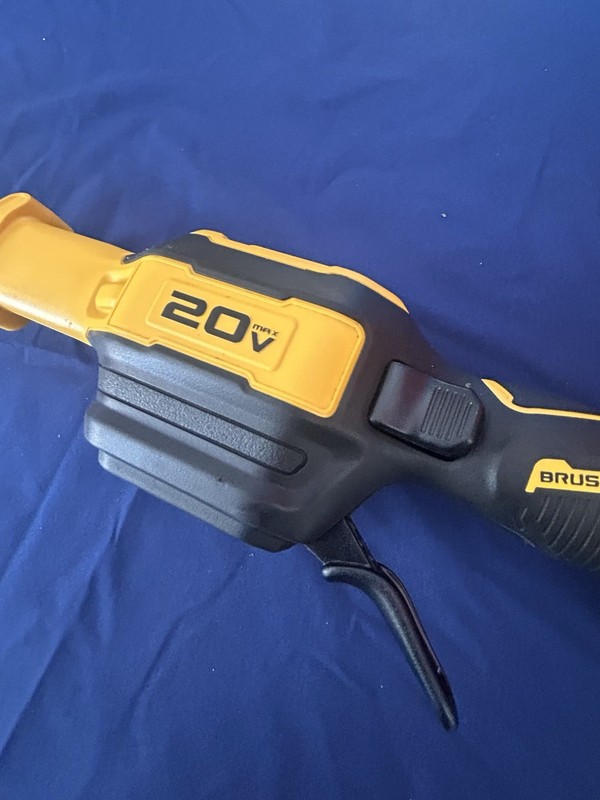 DEWALT DCST922 20V String Trimmer Battery & Trigger Upper Assembly 20V gallery