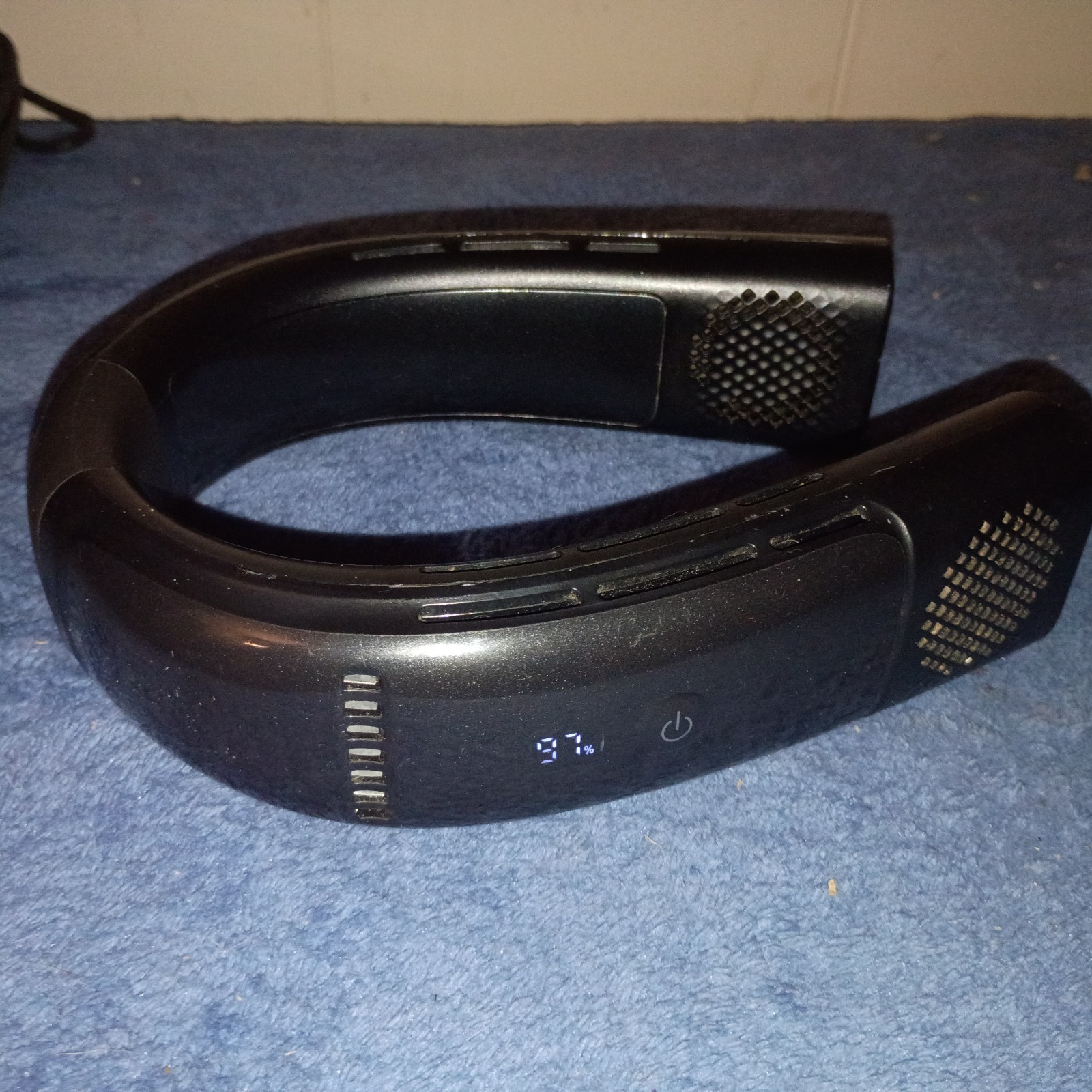 TORRAS Coolify 2S Portable Neck Air Conditioner and Heater gallery