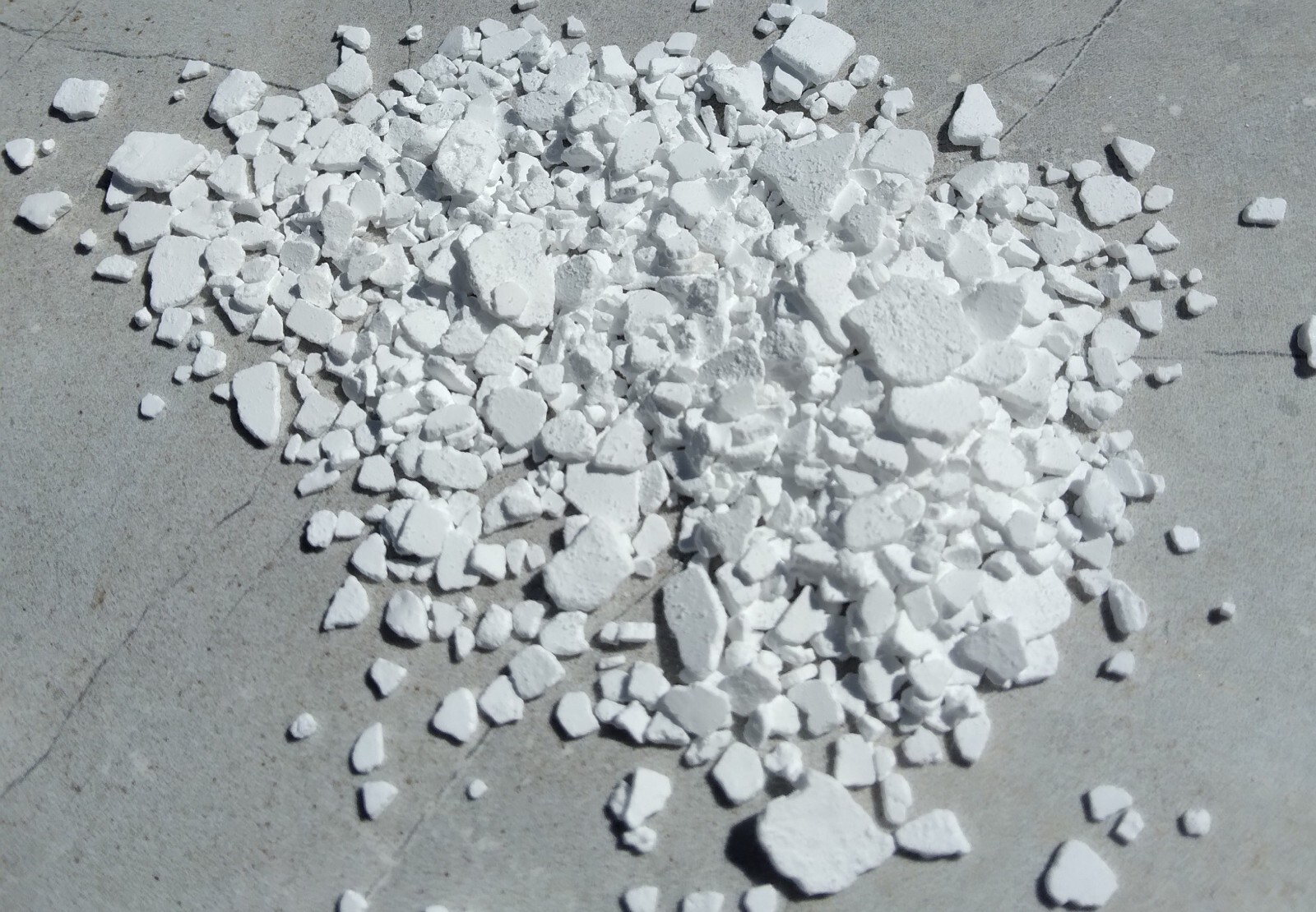 Calcium chloride flake / Dow Flake / 5 lb Free Shipping gallery