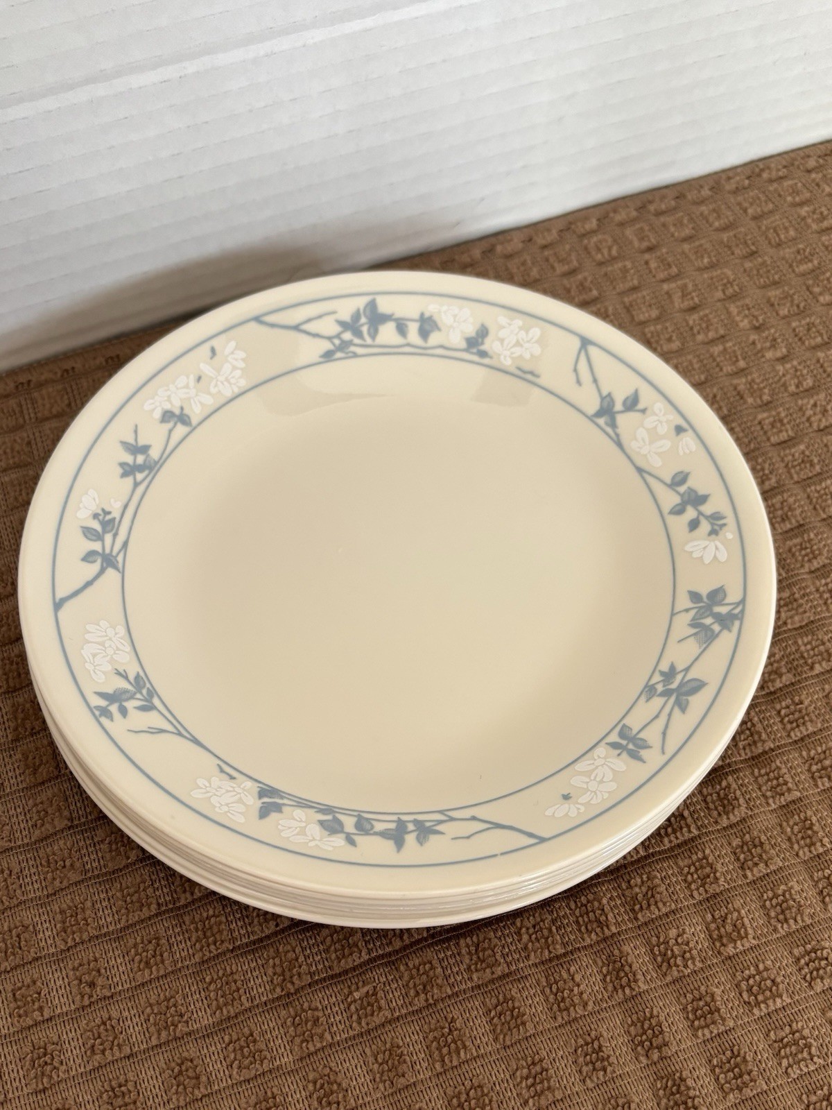 Corelle dessert /bread Plate beige White Blue “First of Spring” 6 plates gallery