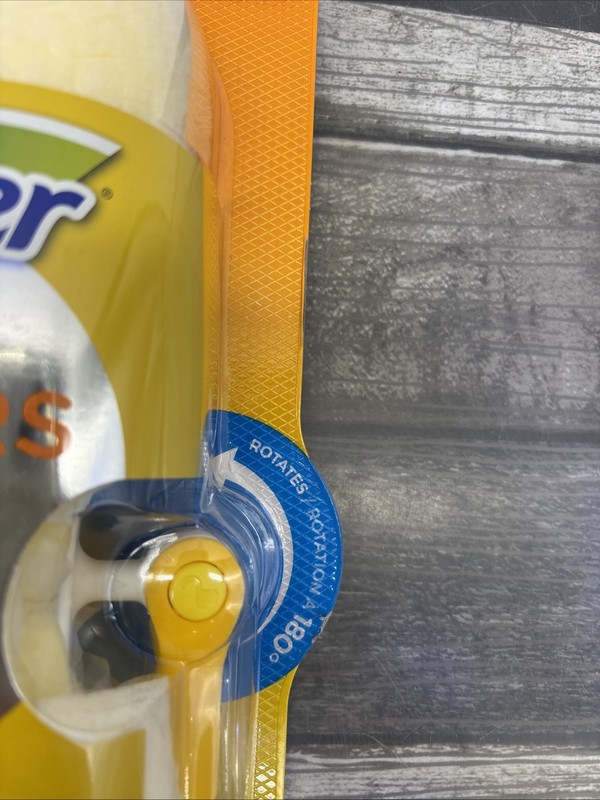 Swiffer Heavy Duty 6’ Extendable Handle Dusting Kit + 4 Duster Refill {E6} gallery