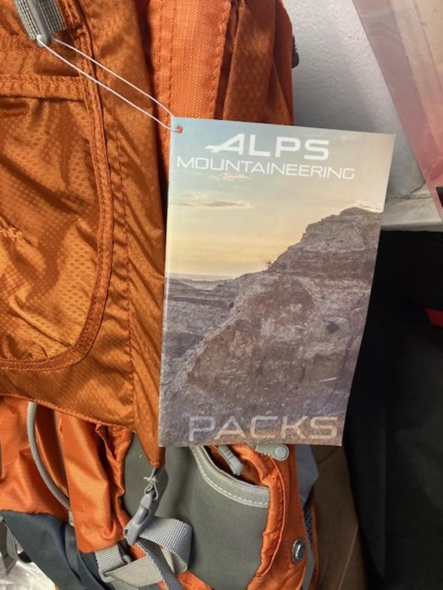 Alps Mountaineering backpack with frame Red Rock 3
