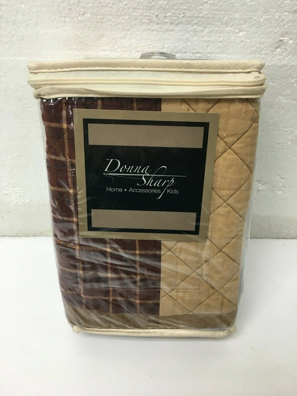 Donna Sharp 601 Logan Star, Valance/Runner 16x56in / 41 x 142cm TDS gallery