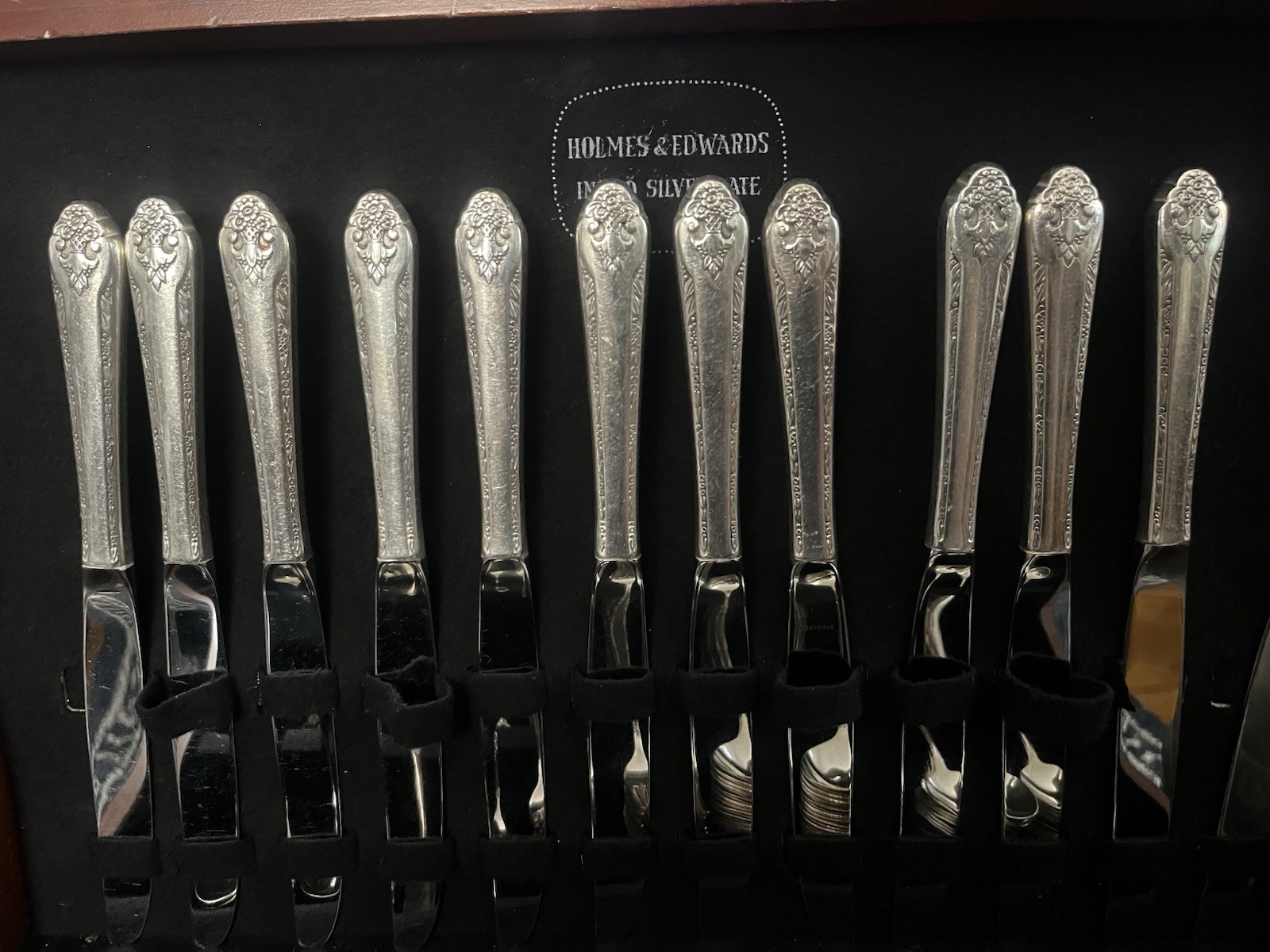 Holmes & Edwards Silverplate Flatware Set 87pc Service for 8 Floral w/ Case gallery