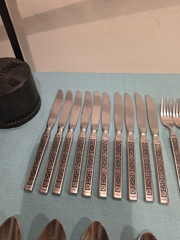 61 Pc Gorham HACIENDA Stainless Flatware Mid Century Black Accent gallery