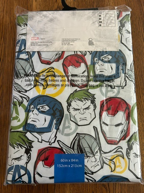 Marvel Avengers Peva Flannelback Tablecloth Rectangle 60 x 84 NEW gallery