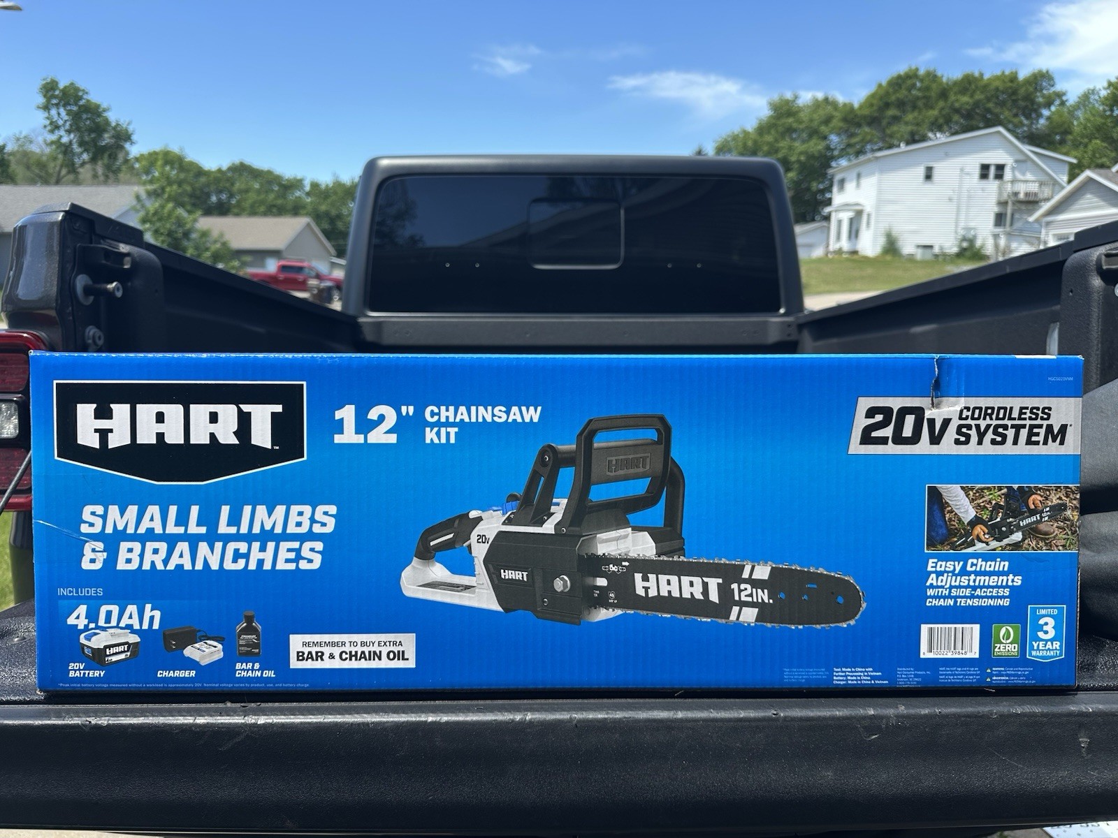 HART 20 Volt 12-Inch Cordless Chainsaw Includes Saw, Chain & Oil BRAND NEW gallery