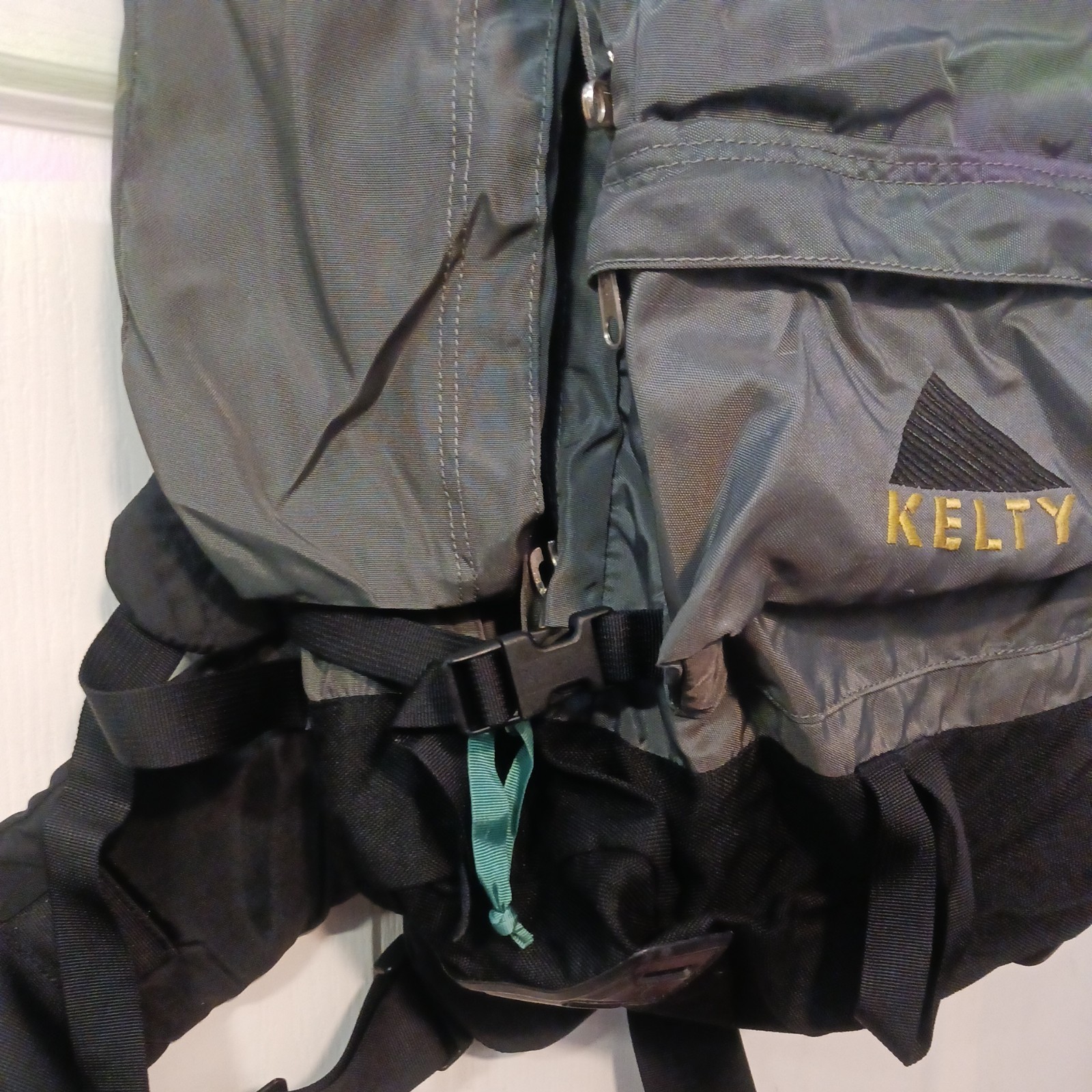 Kelty Grey Redwing Vintage Internal Frame Backpack / Ski Touring /Climbing pack 4