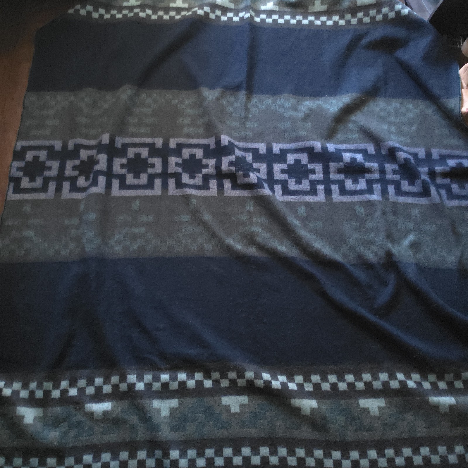 ~~NATIVE CREATIONS ECUADOR Aztec 100% ALPACA Blanket Blue 77x91 gallery