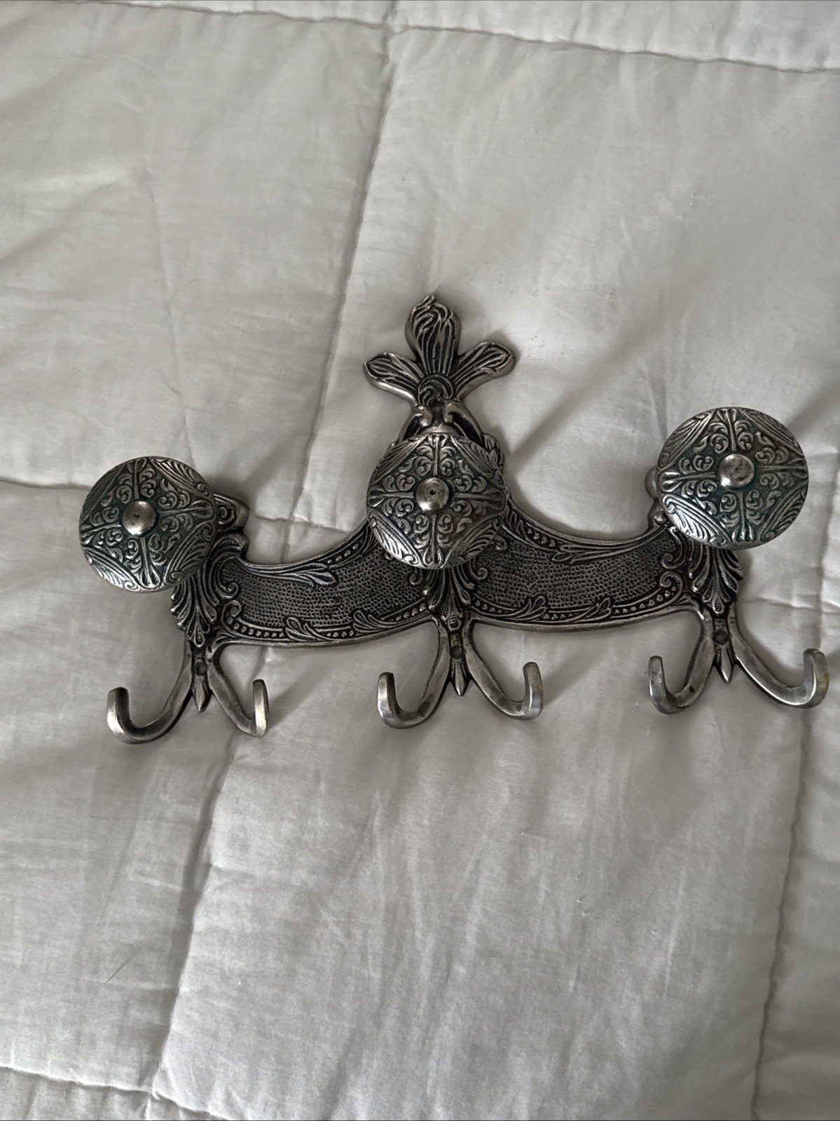 VTG Victorian Style Wall Mount Coat Rack Silver Tone gallery