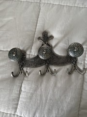 VTG Victorian Style Wall Mount Coat Rack Silver Tone