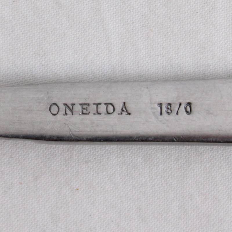 6 Oneida Silver Purity Dinner Forks 7.75 Inches 18/0 Stainless gallery