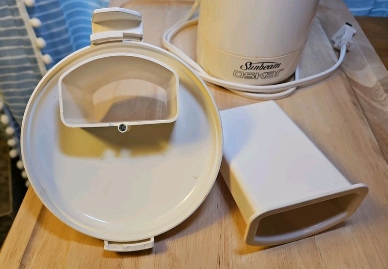 Sunbeam Oskar #14081 Food Processor Chopper Made In France 500 Watts Vintage gallery