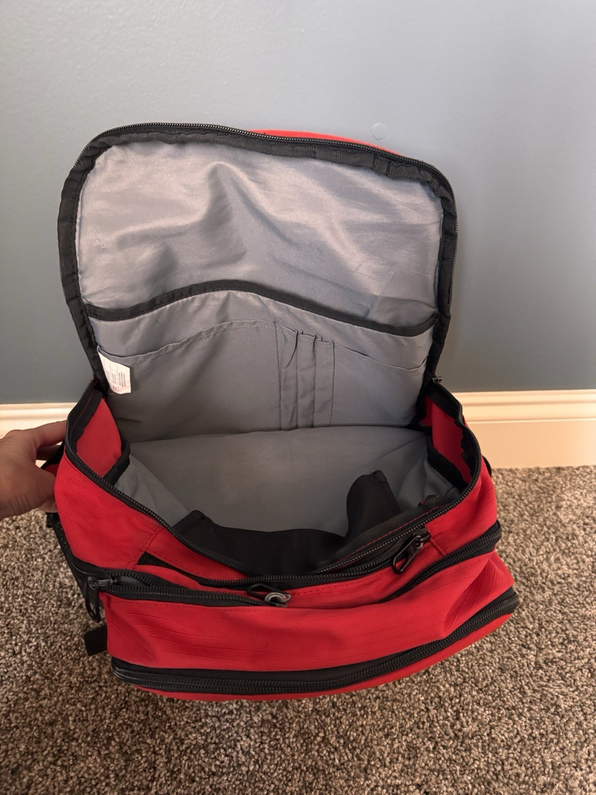 Nike Large Backpack Red and Black Excellent Used Condition 4