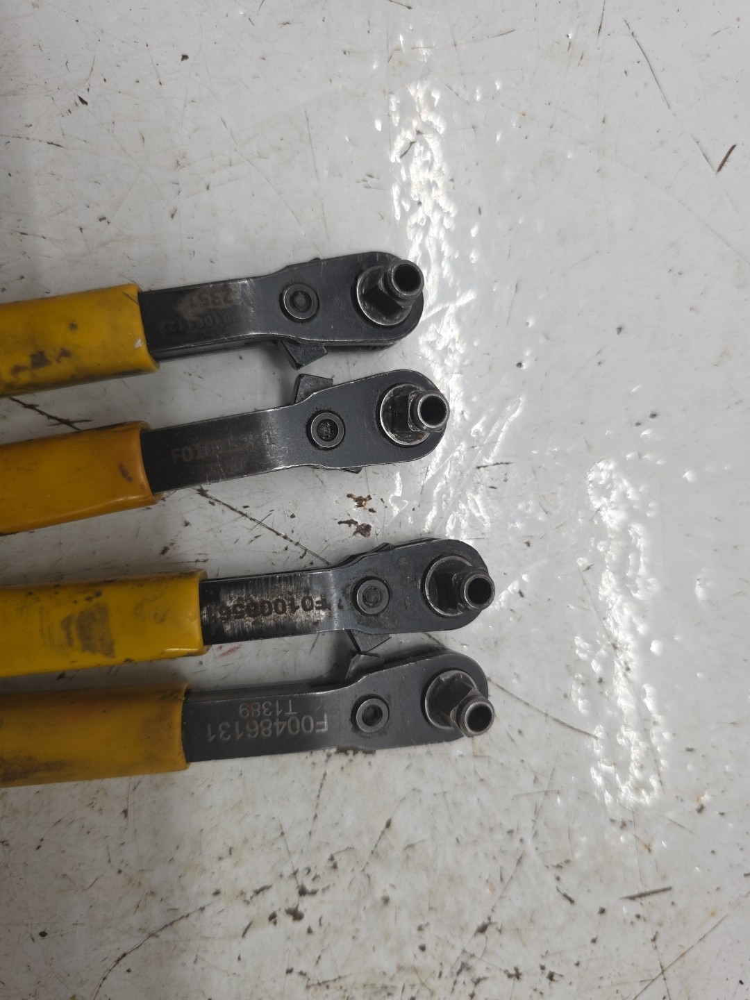 Aircraft tools 1/4 Drive Hi Torque Omega Tech Hi Lok Roller Ratchet 200 LBS-IN gallery