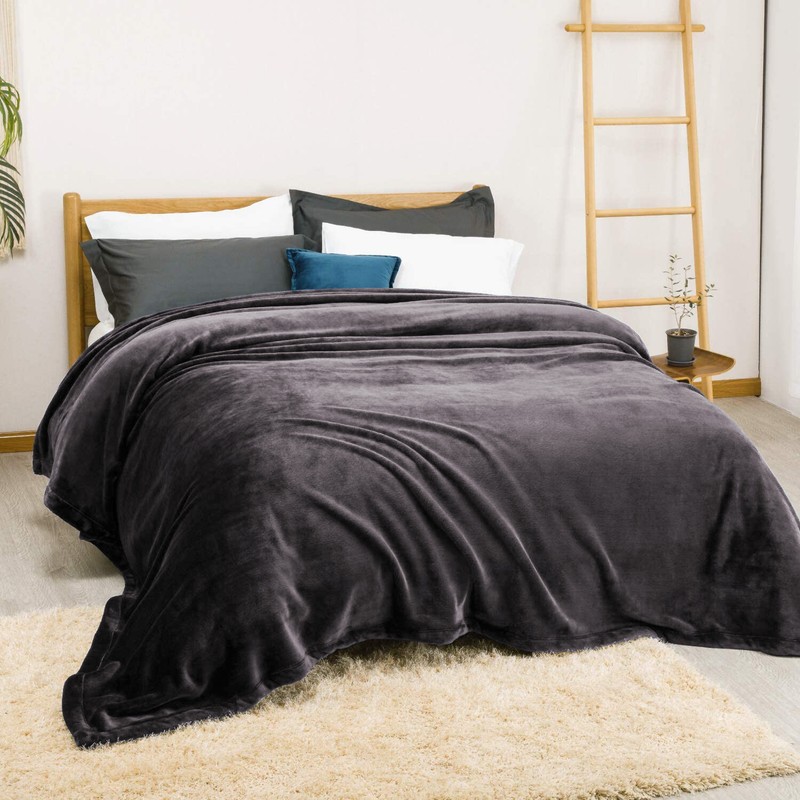 Extra Soft Fleece Throw Blanket- Large,Elegant & Warm for Bed or Emergency Needs gallery