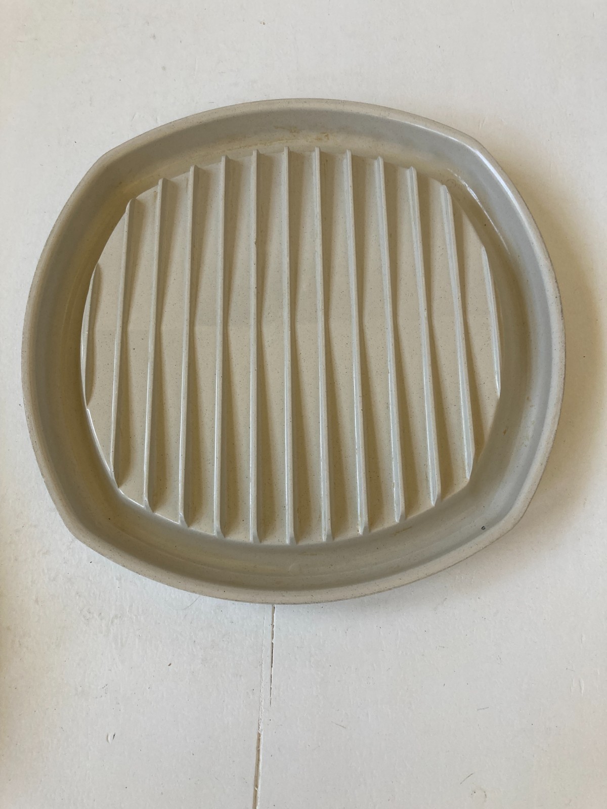 Nordic Ware Microwave Bacon/Meat Rack/Tray Melamine 11 7/8" X 11 7/8" VTG USA gallery
