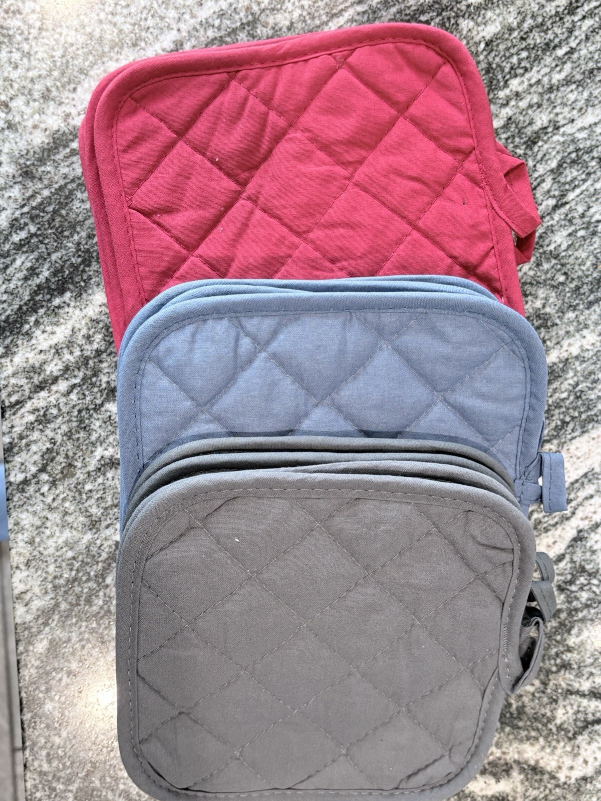 Home Collection Hot pads-6 red, 4 gray and 5 slate blue gallery