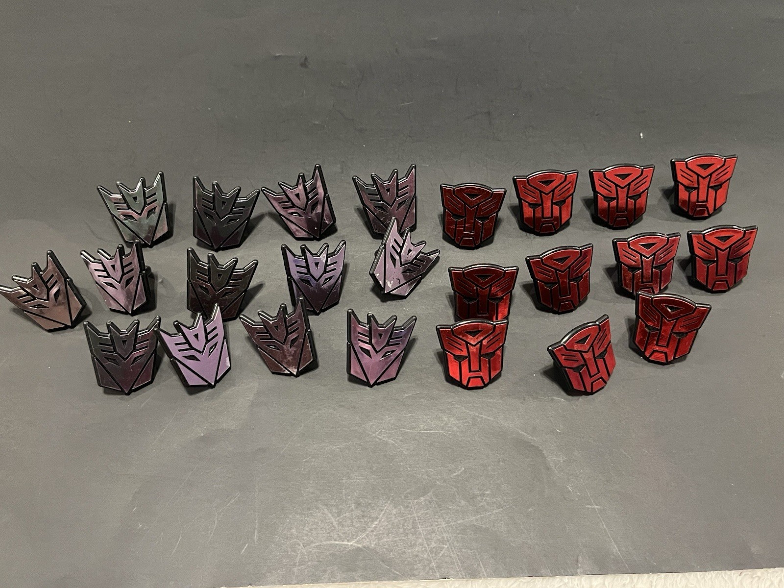 24 Transformers Plastic Rings Hasbro Cake Topper VHTF RED & PURPLE CHROME gallery