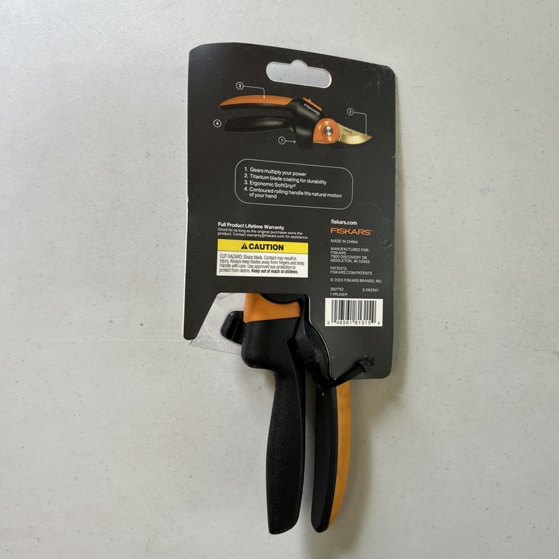 Fiskars X-Series Pruner Titanium Blade Ergonomic SoftGrip PowerGear Handle NEW gallery