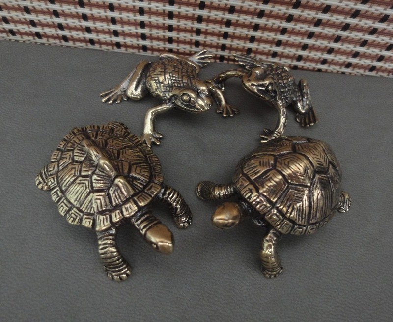 2 Pairs Solid Brass Turtles and Frogs Figurines Vintage Styles Couple Statues gallery