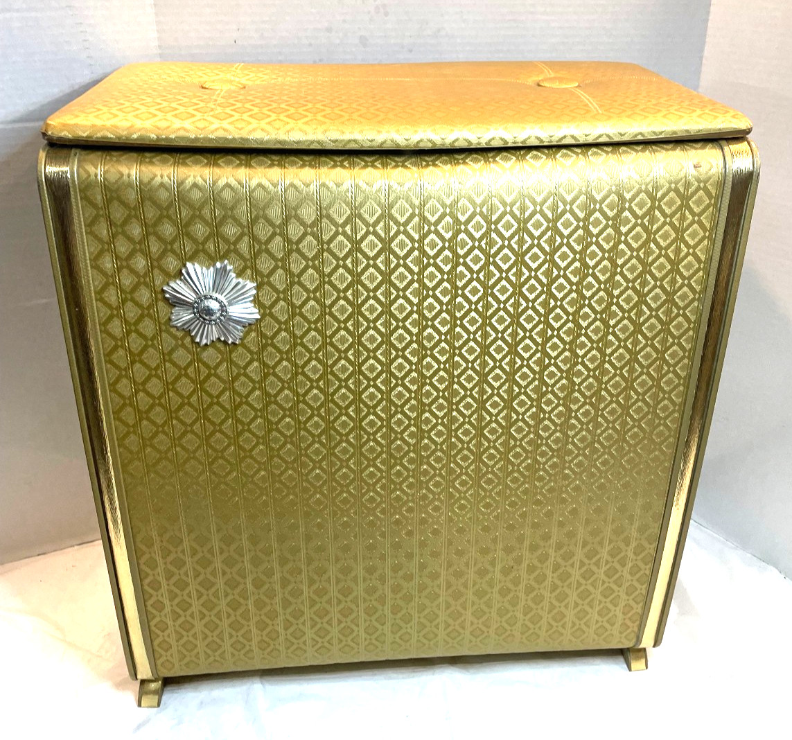 Vintage Mid-Century Pearl Wick Wicker Gold Laundry Hamper 21 x 24 x 10.5 gallery