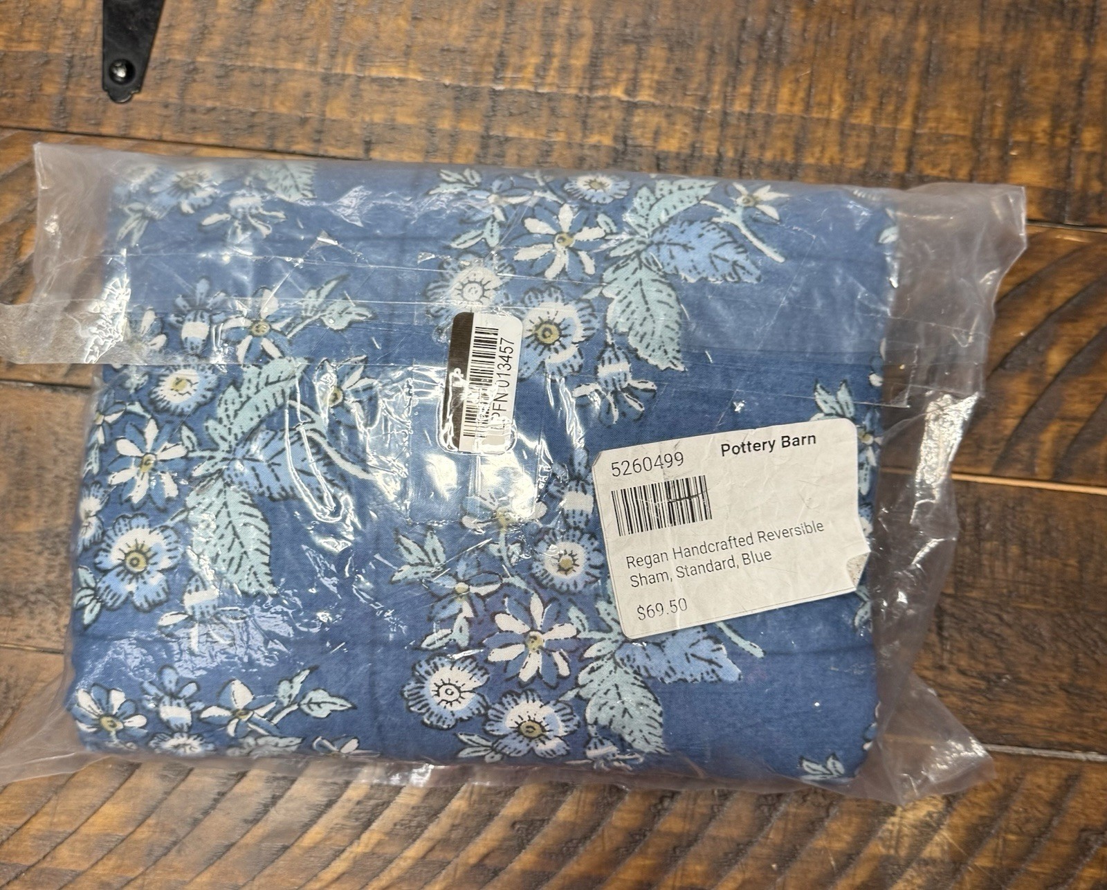 Pottery Barn - Regan Handcrafted Reversible W/ STD Sham Blue Quilt F/Q New! gallery