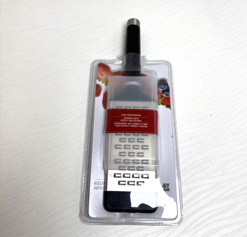 KitchenAid Medium Grater – Black Handle w/ Protective Cover – New gallery