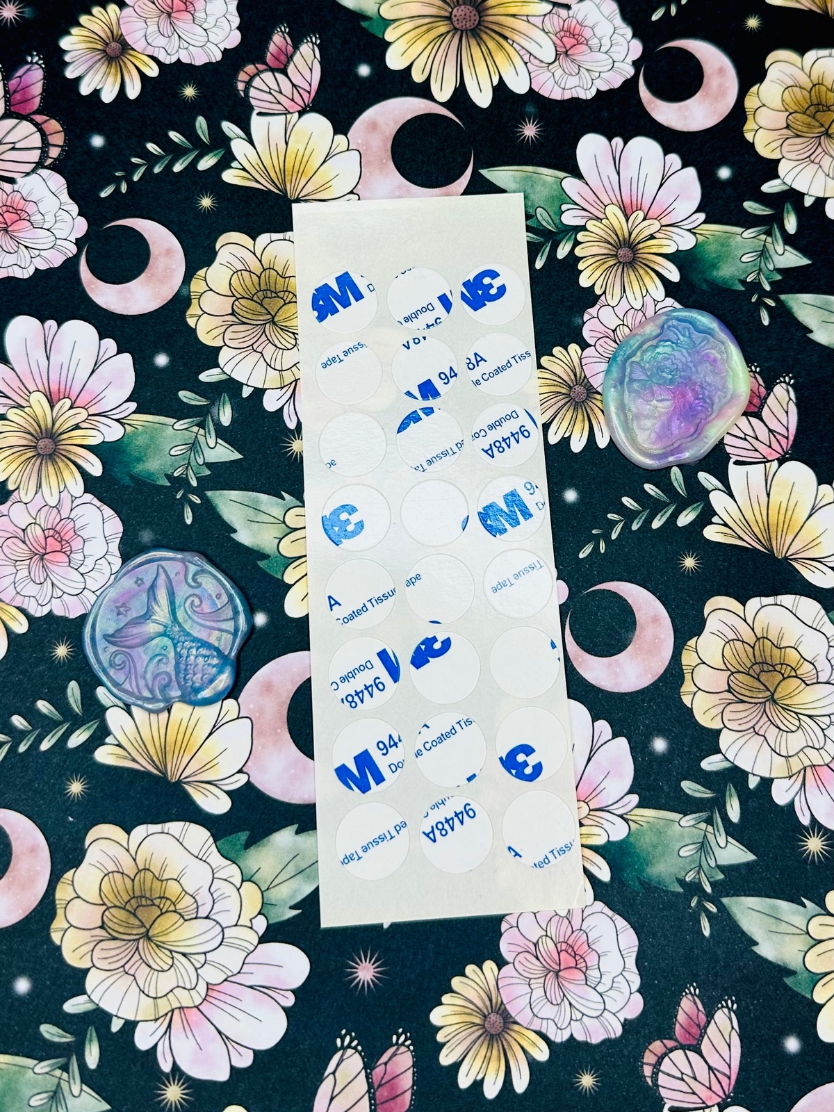 Round 3M Double-Sided Adhesive Backing Stickers gallery