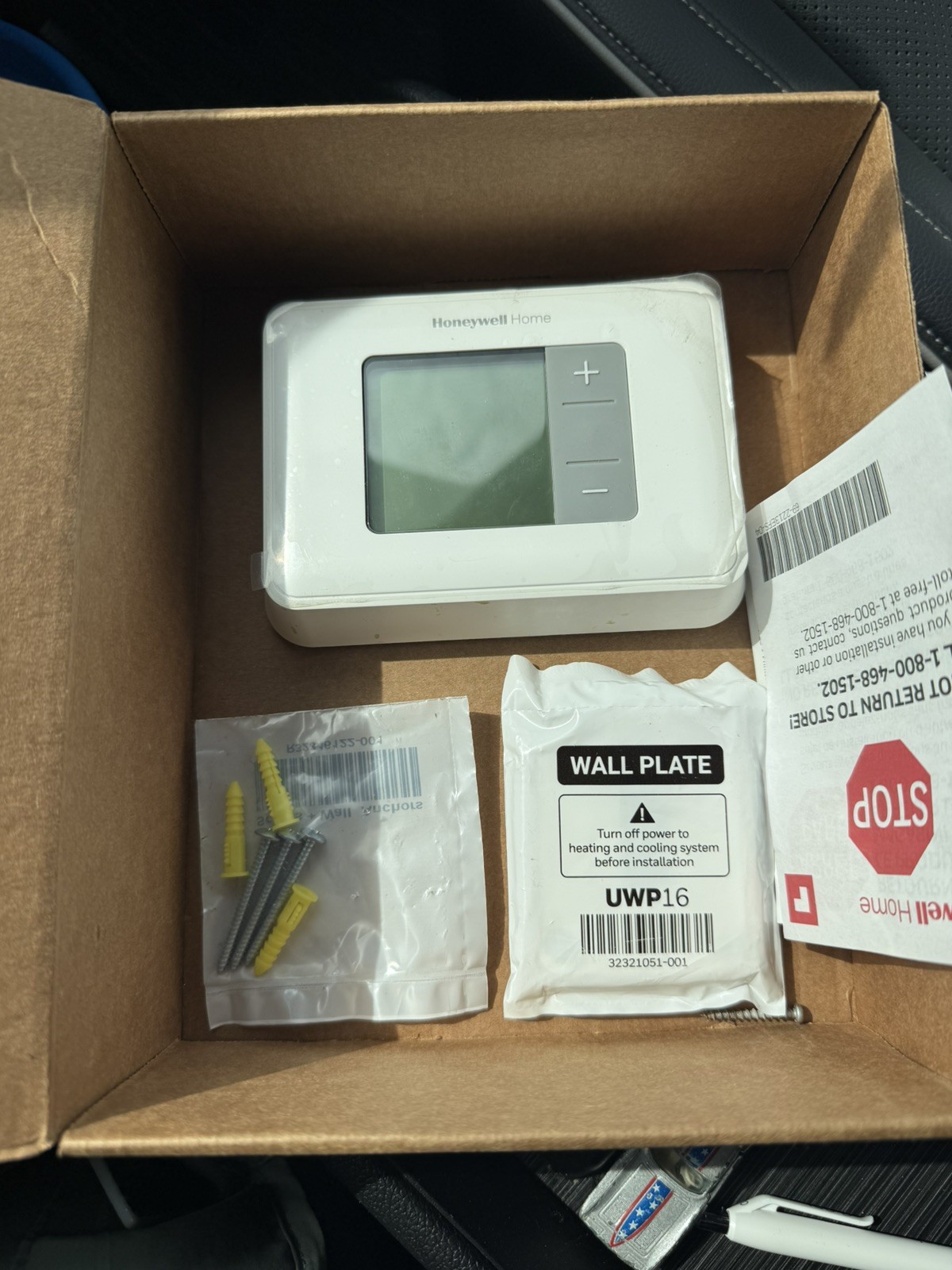 Honeywell RTH5160D1003 Non-Programmable Thermostat 1 Heat/1 Cool Stages. gallery