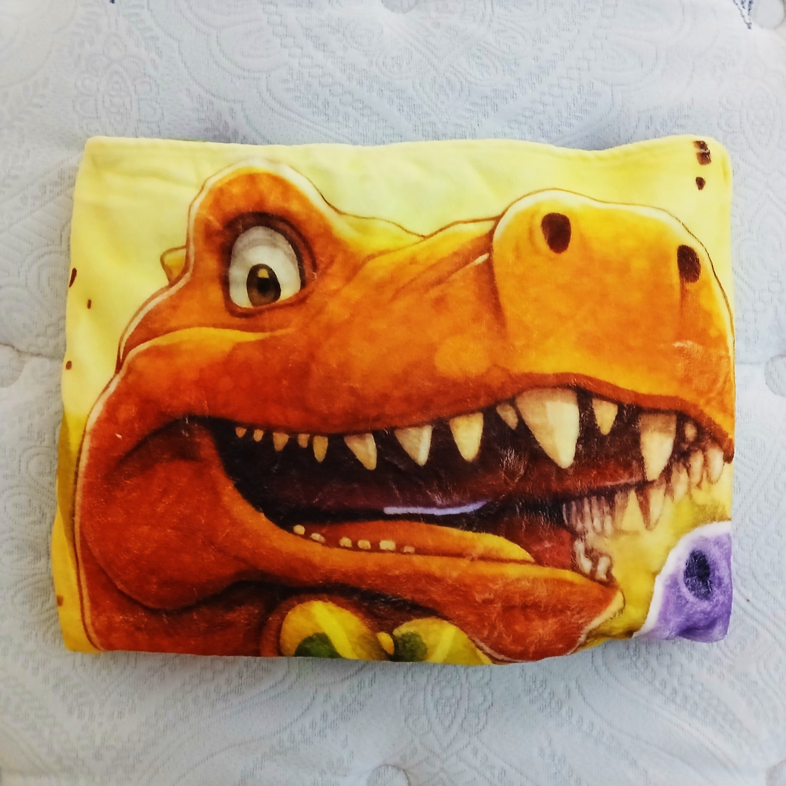2 Blankets Cartons Laughing Dinosaurs - Soft, Plush, Cozy- 80"x58" & 60"x48" gallery