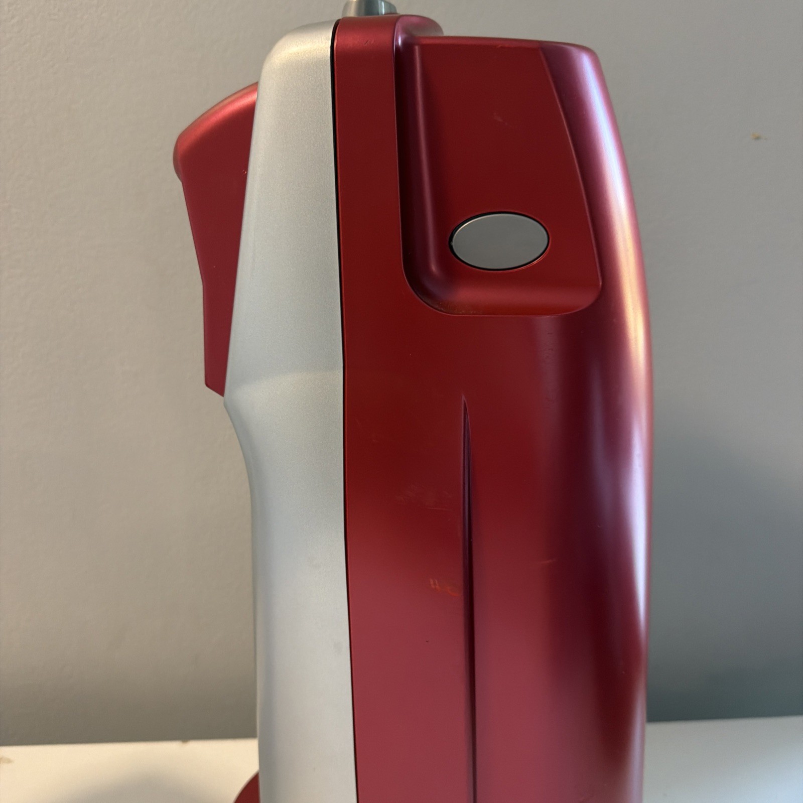 SodaStream Fountain A200 Silver And Red Sparkling Water Soda Maker Machine gallery