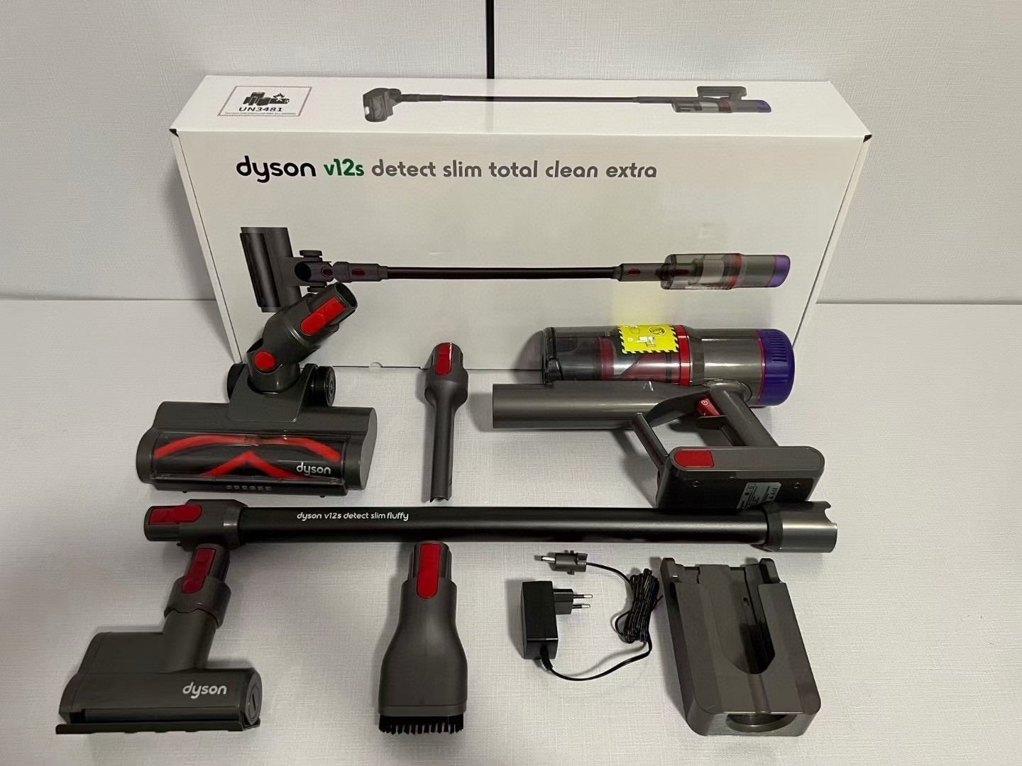 🔥Dyson V12 Detect Slim Fluffy Vacuum Cleaner Cordless Vaccum gallery