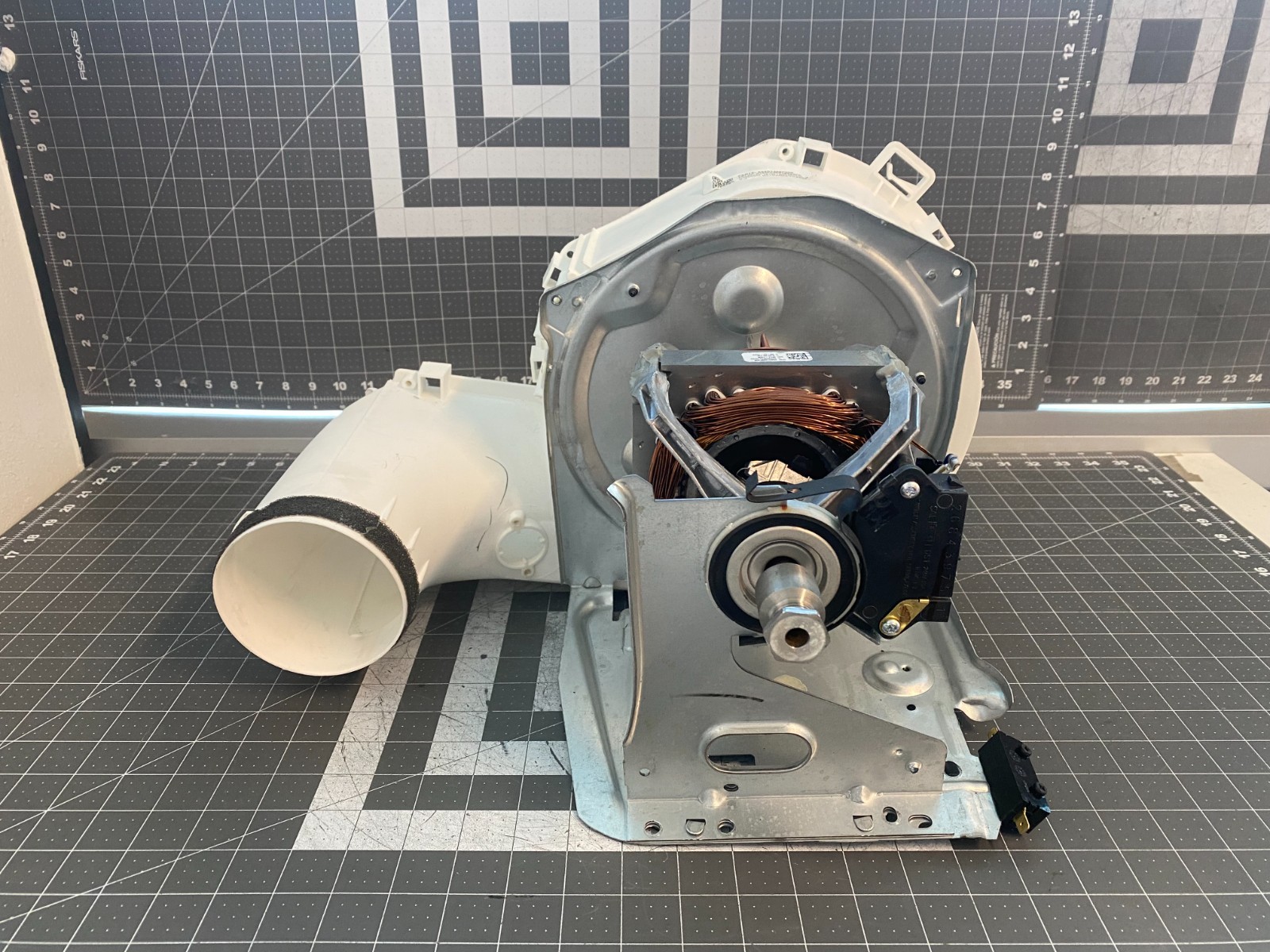 GE Dryer Motor & Blower Assembly P# 234D1469P006 WE49X27320 WE17X23856 WE49X2829 gallery