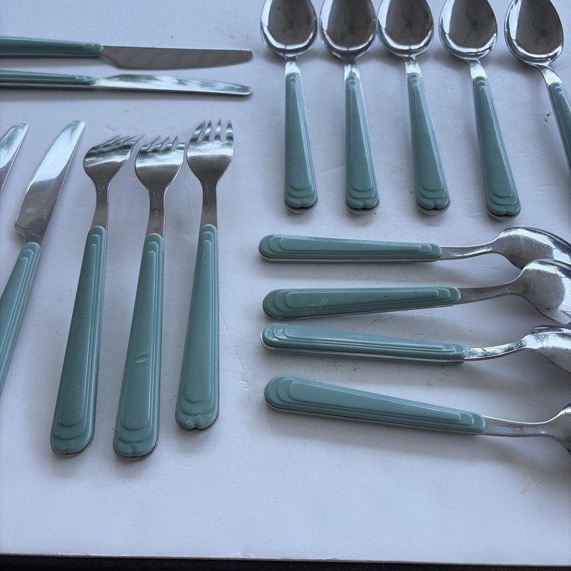 17 GIBSON DECA-TURQUOISE STAINLESS FLATWARE TURQUOISE HANDLE SPOONS KNIFE FORKS gallery