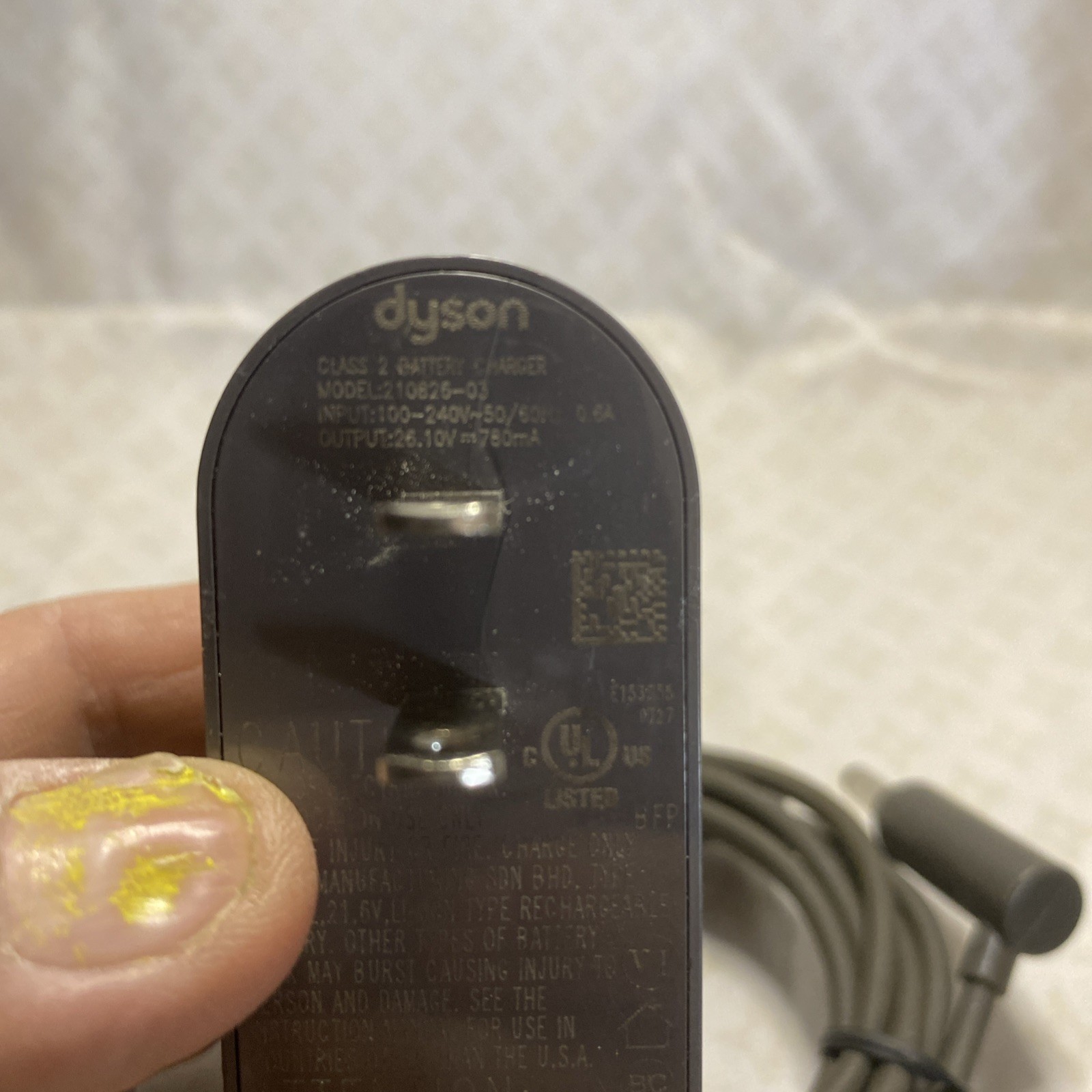 GENUINE Dyson Class 2Battery Charger Model 210826-03. gallery