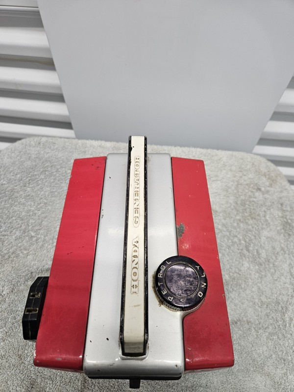 Vintage Honda E40 II Micro Generator gallery