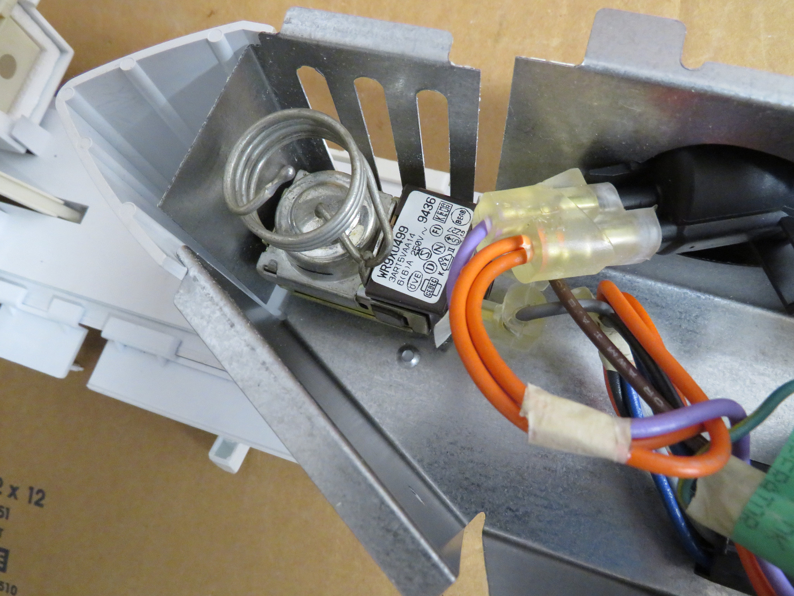 GE Refrigerator Defrost Timer in Housing Part # WR17X2922 WR09X0489 WR02X8425 gallery