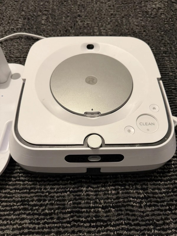 iRobot Braava Jet M6 Wi-Fi Connected Robot Mop +Homebase gallery