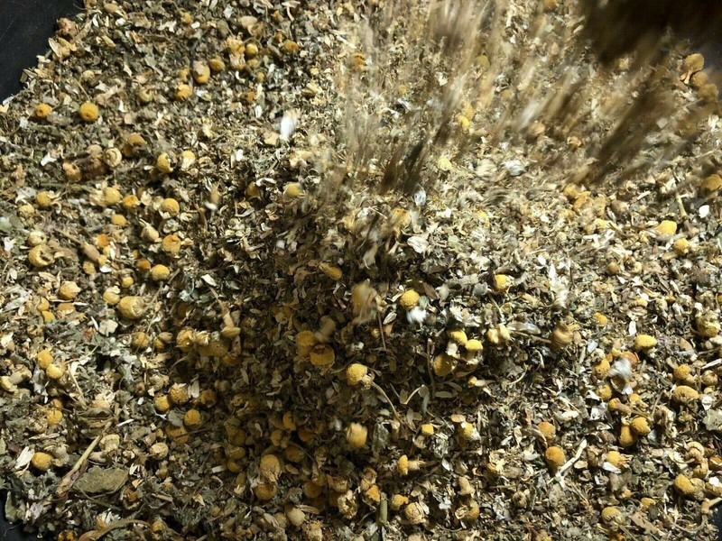 Lomatium Osha Root Mullein Marshmallow Raspberry Spearmint Chamomile No.29 Mix gallery