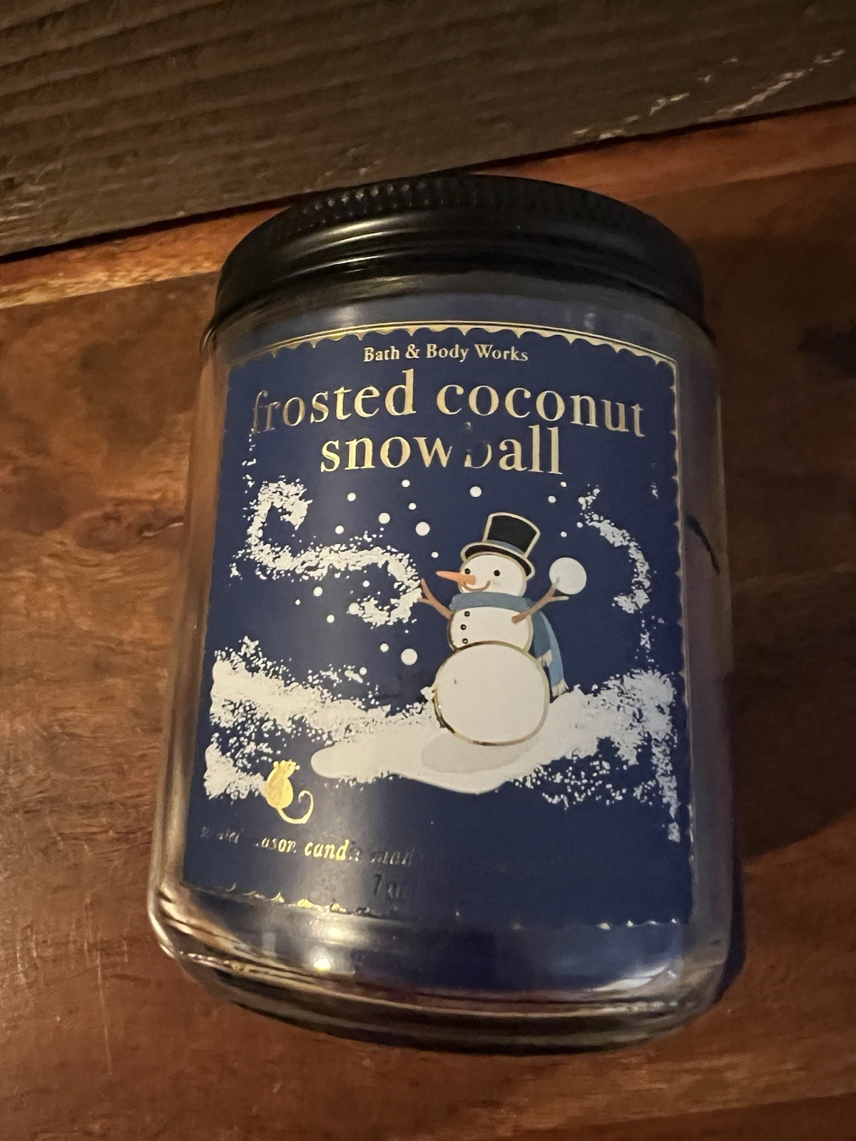 Bath & Body Works Frosted Coconut Snowball 3-Wick Candle 7oz gallery