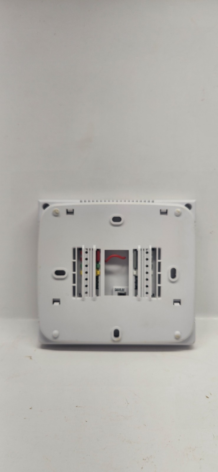 PRO1 IAQ T701 White 24 Volts Non-Programmable Electronic Thermostat Tested gallery