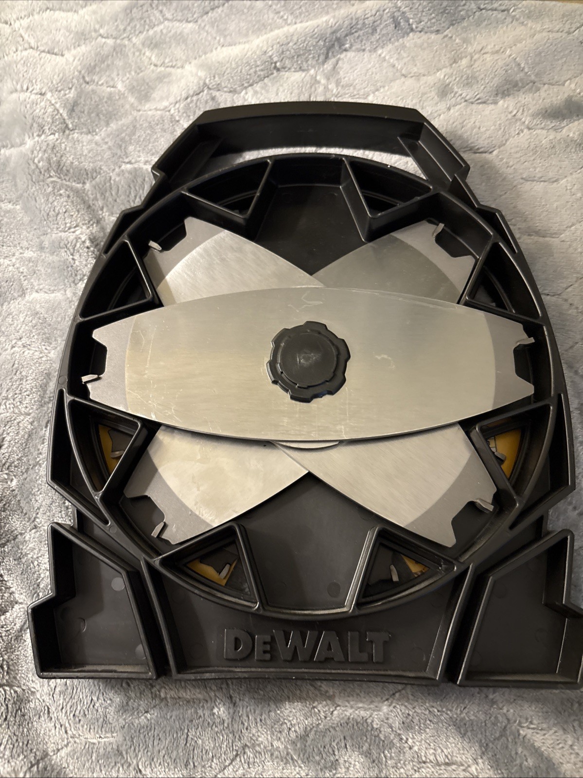 DEWALT 8'' 12-Tooth Carbide Dado Miter/Table Saw Blades 15pc Set (DW812DADO) gallery