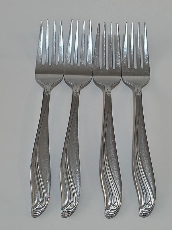 Montgomery Ward Stainless Flatware MWD10 Mixed Set Dinner Knives Forks TeasSpoon gallery